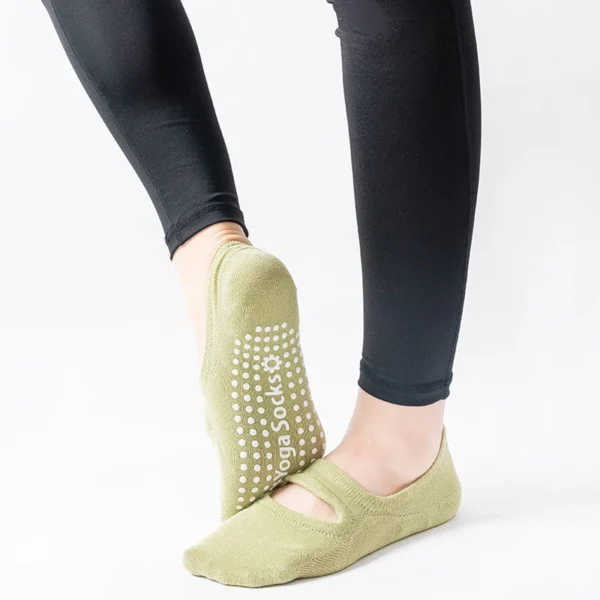 3-Pack Women’s Grip Socks Non-Slip Yoga Pilates Studio Socks